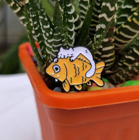 Pin Gatito Pescador